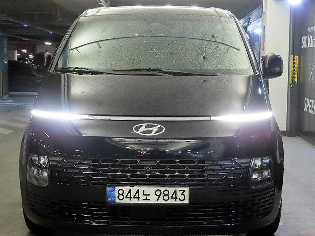 HYUNDAI Staria - Vista 5