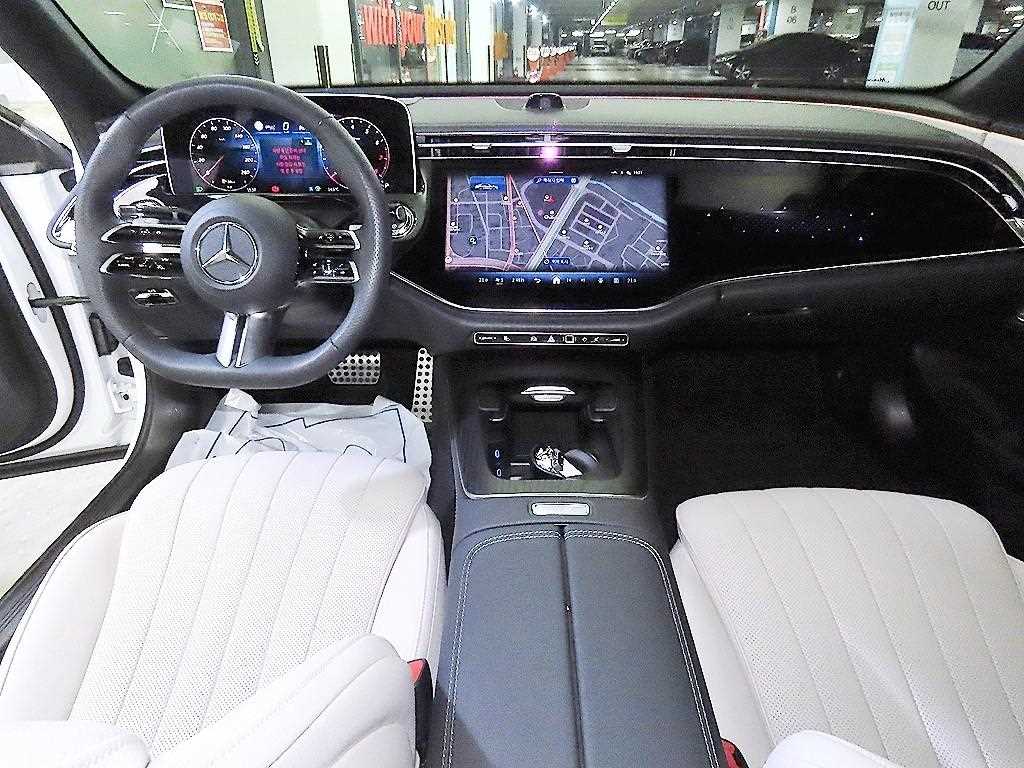 Mercedes Benz E class - Vista 10