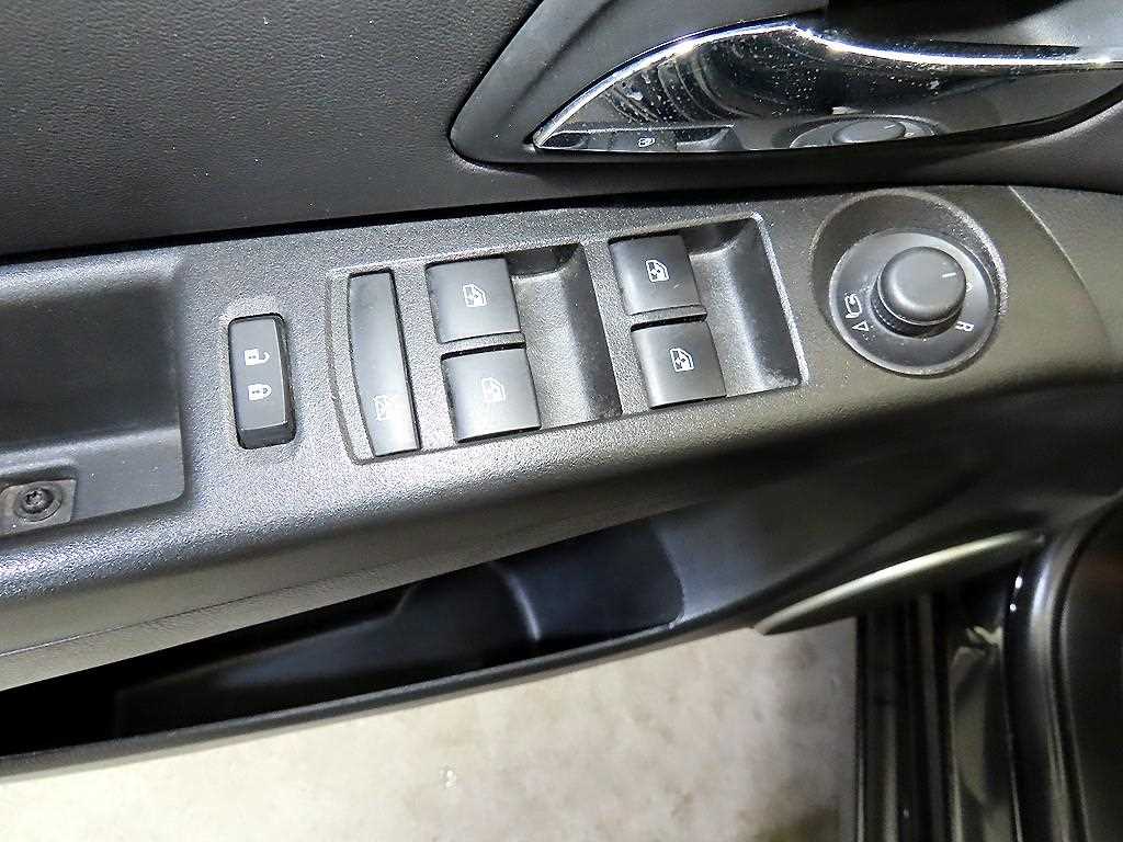 Chevrolet Cruise 2016 Negro - Importación desde Corea - HF Imports Iquique - Foto 13