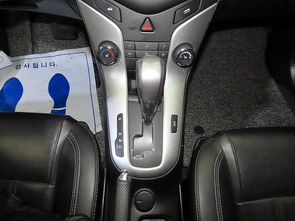 Chevrolet Cruise - Vista 12