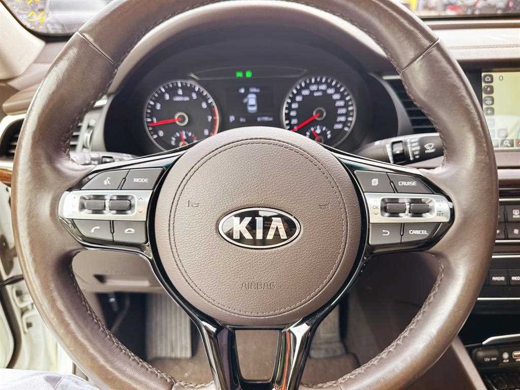 KIA K7 - Vista 5