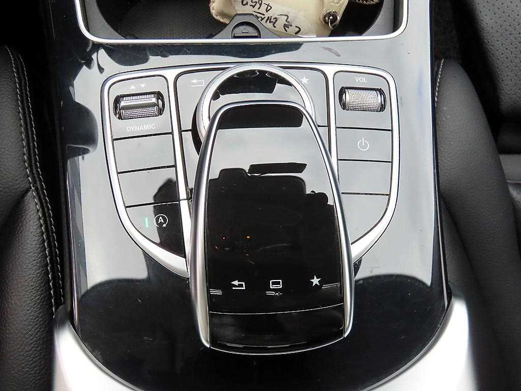 Mercedes Benz C Class 2016 Negro - Importación desde Corea - HF Imports Iquique - Foto 13