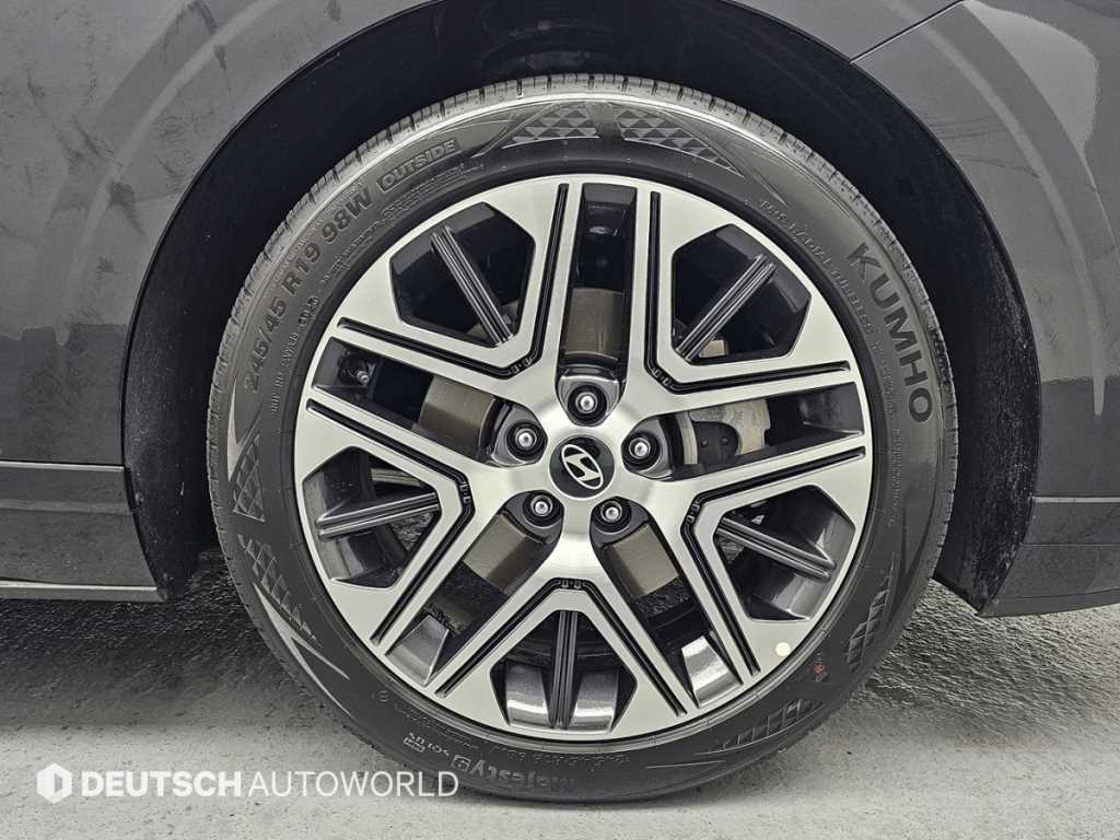 HYUNDAI Grandeur - Vista 5