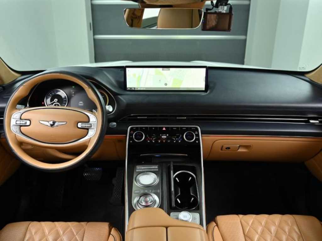 Genesis GV80 - Vista 7