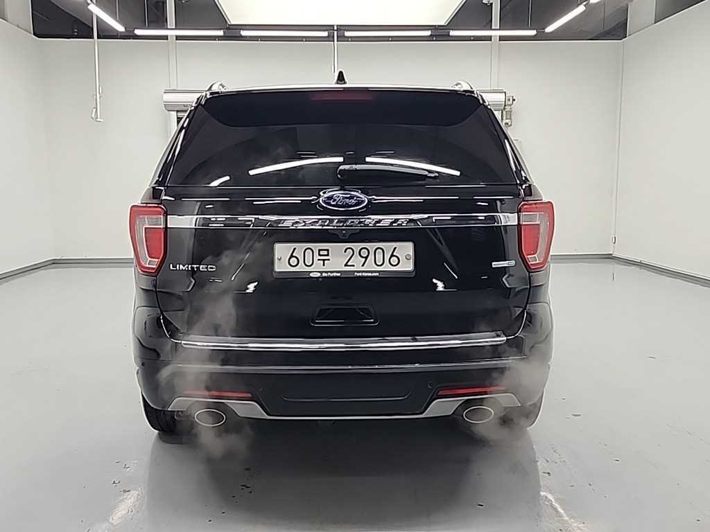 Ford Explorer - Vista 4