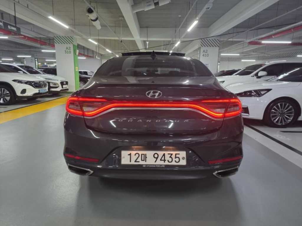 HYUNDAI Grandeur - Vista 3