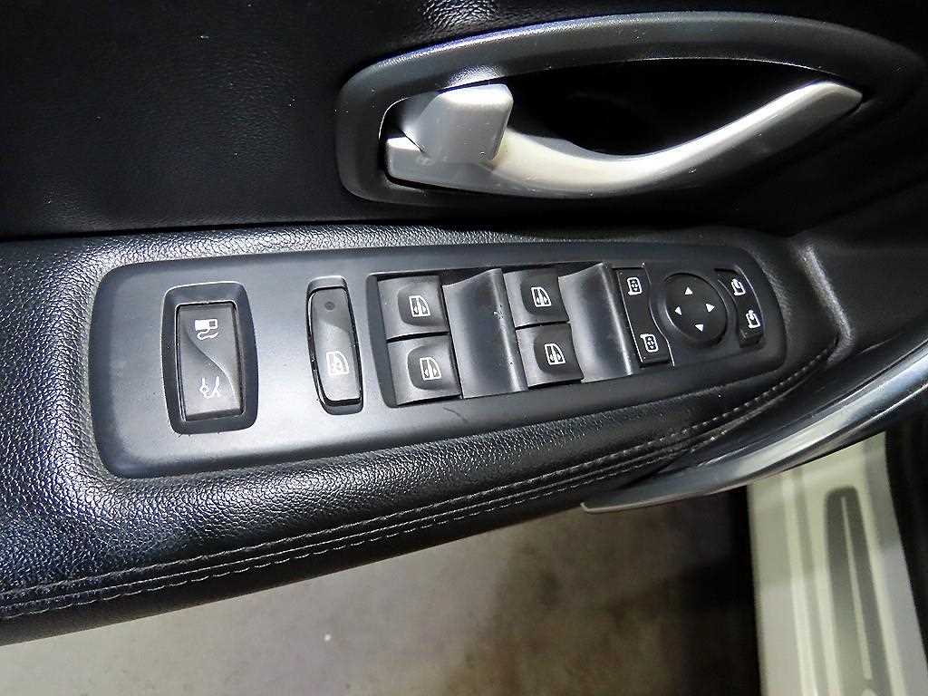 SAMSUNG SM5 2012 Blanco - Importación desde Corea - HF Imports Iquique - Foto 13