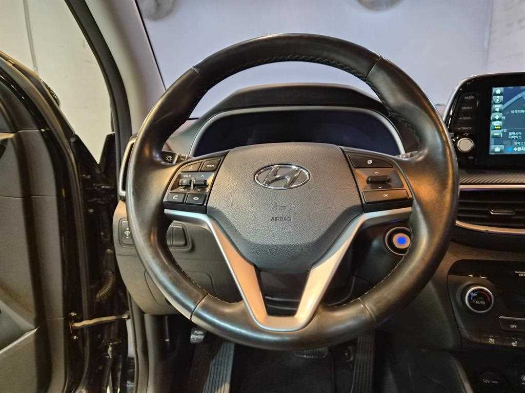 HYUNDAI Tucson - Vista 10