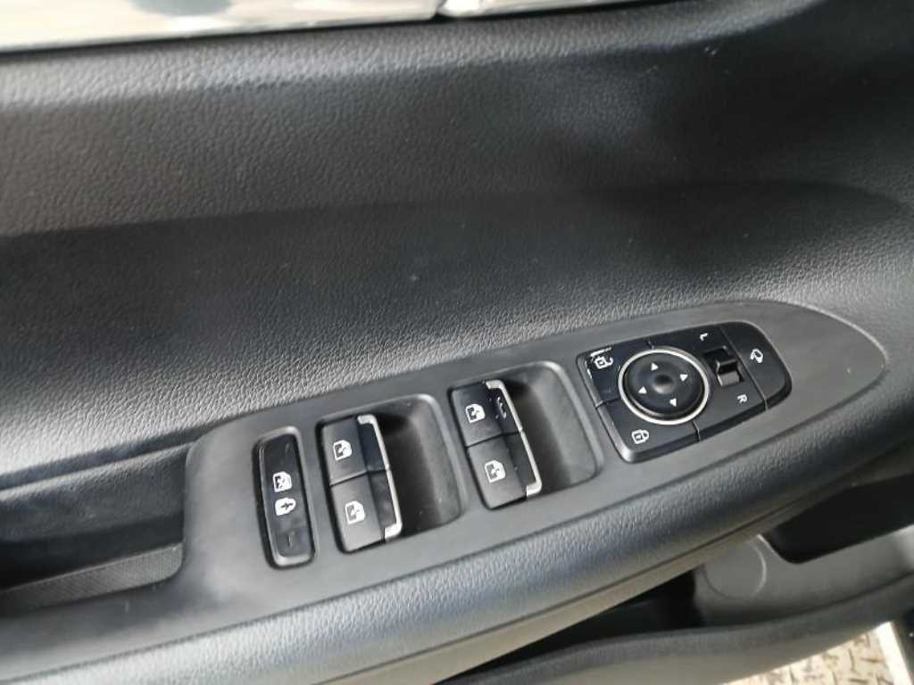 HYUNDAI Grandeur - Vista 10