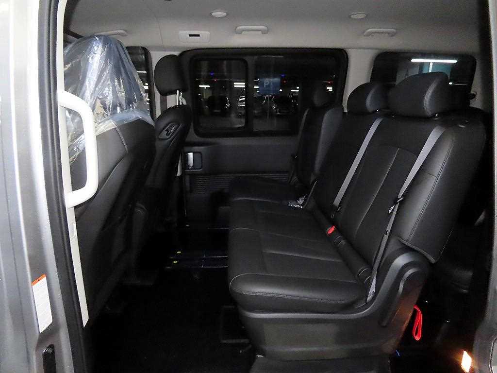 HYUNDAI Staria - Vista 7