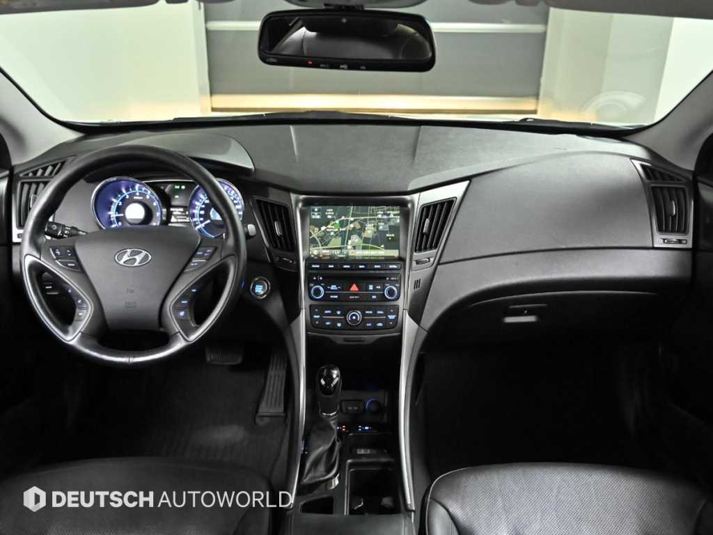 HYUNDAI Sonata - Vista 7