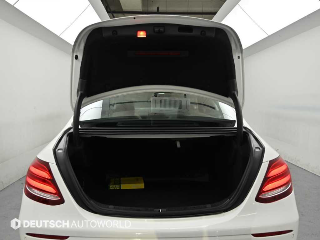 Mercedes Benz E class 2017 Blanco - Importación desde Corea - HF Imports Iquique - Foto 19