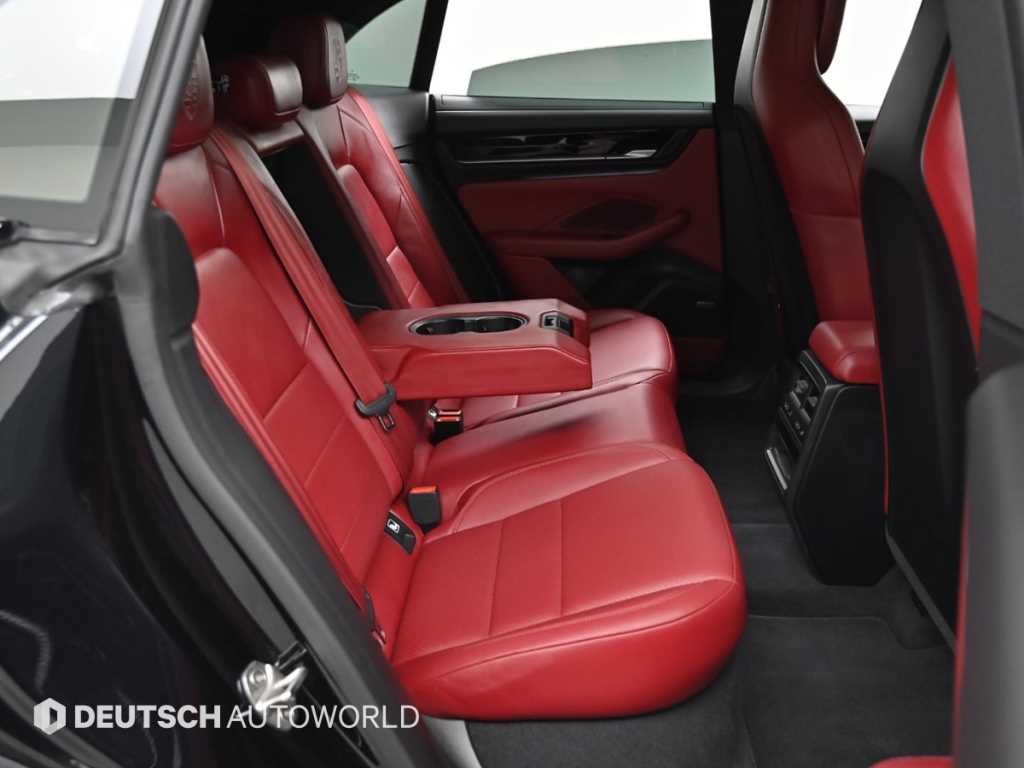 Porsche Macan - Vista 12