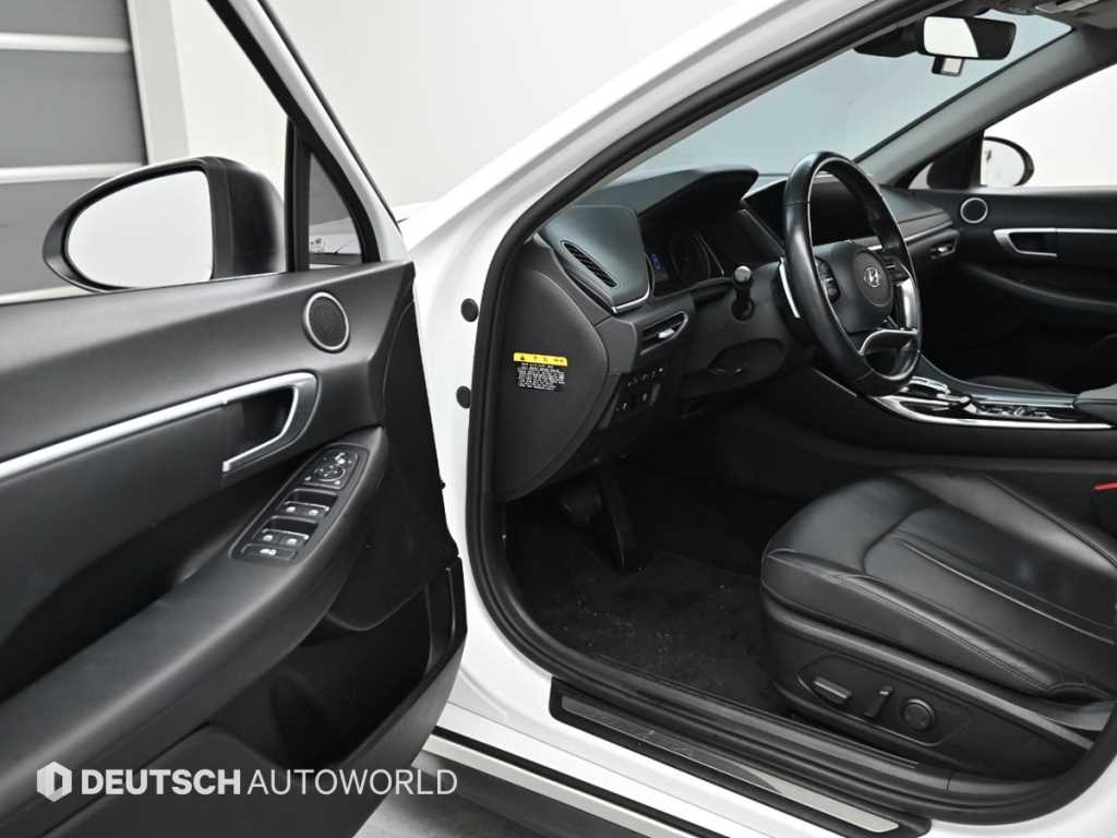 HYUNDAI Sonata - Vista 11