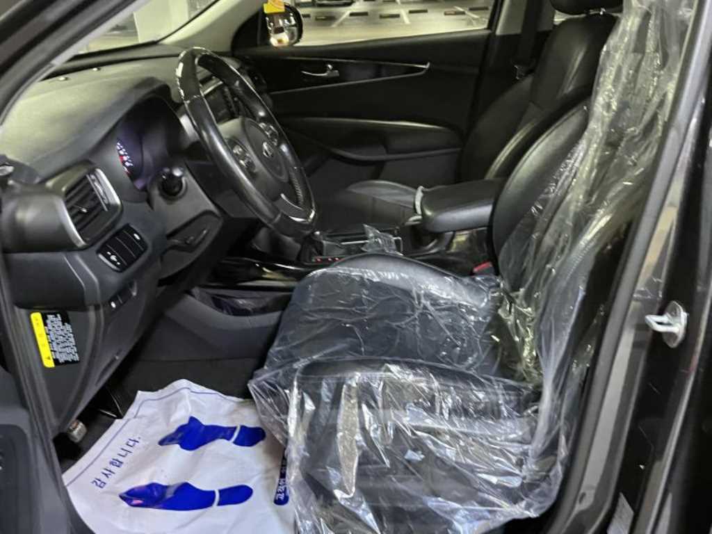KIA Sorento - Vista 12