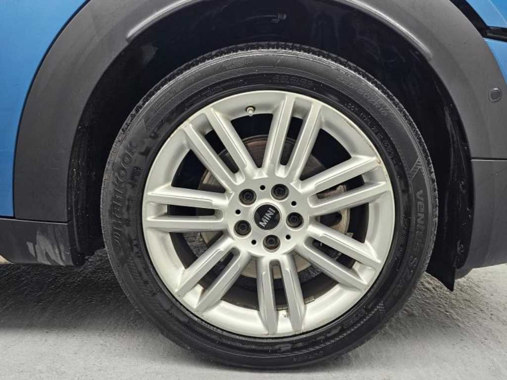 Mini Countryman - Vista 5