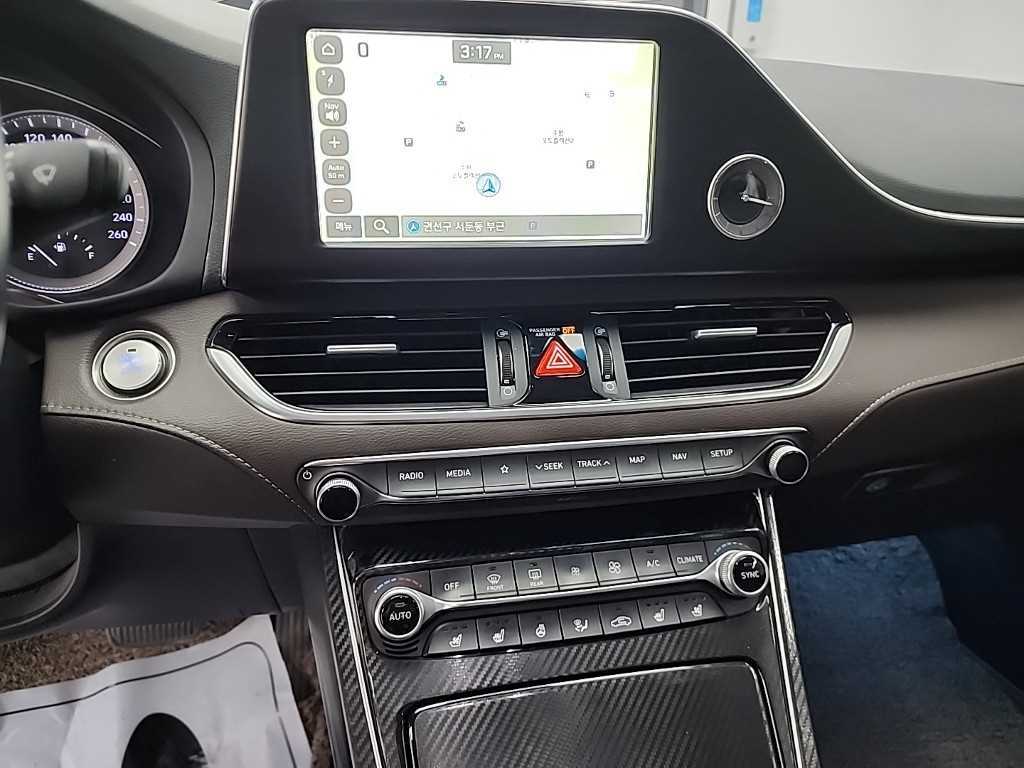 HYUNDAI Grandeur - Vista 10