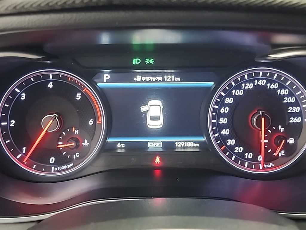 Genesis G70 - Vista 7