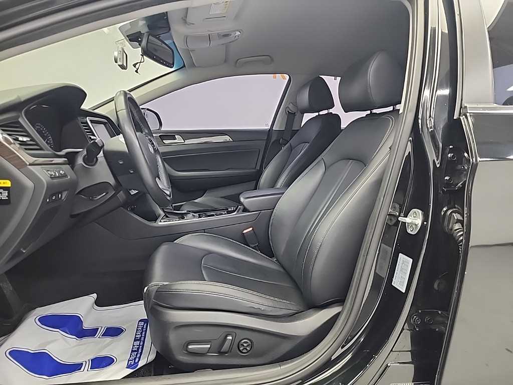 HYUNDAI Sonata - Vista 11