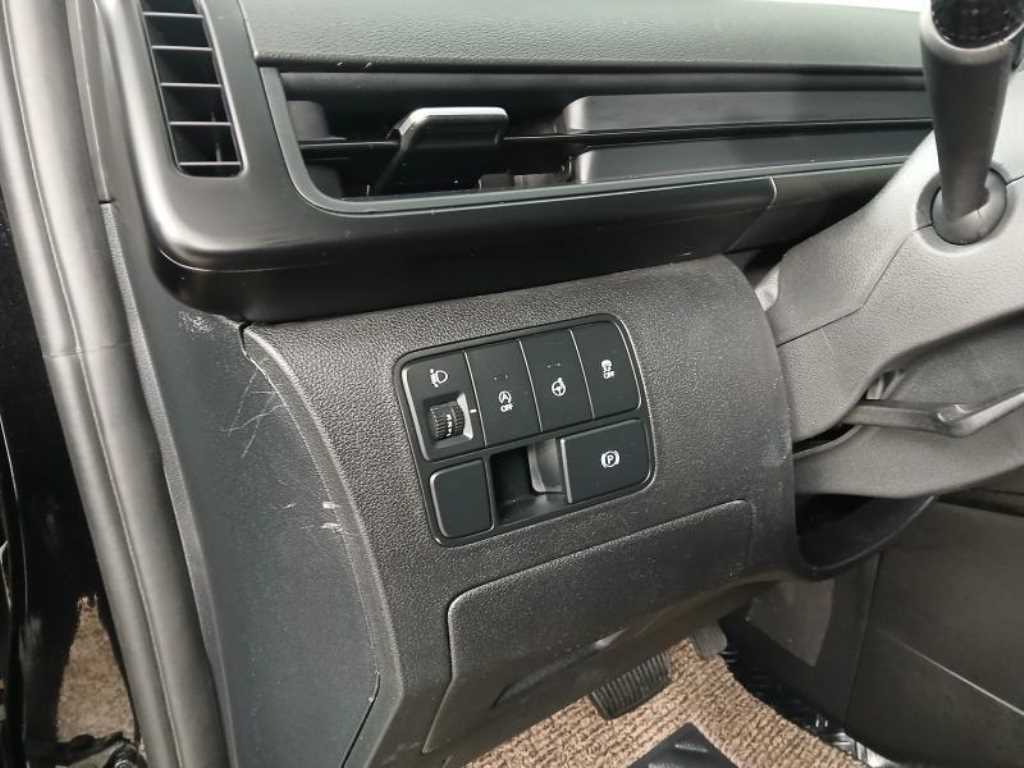 HYUNDAI Staria - Vista 11