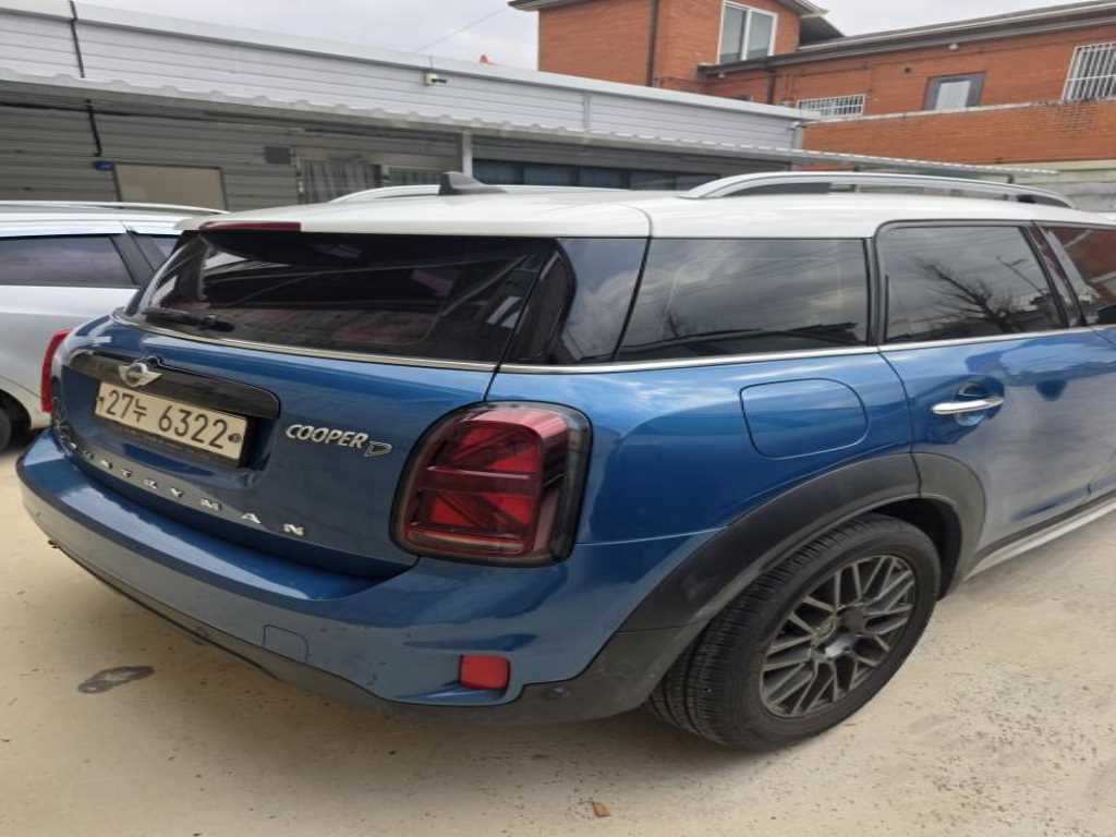 Mini Countryman - Vista 4