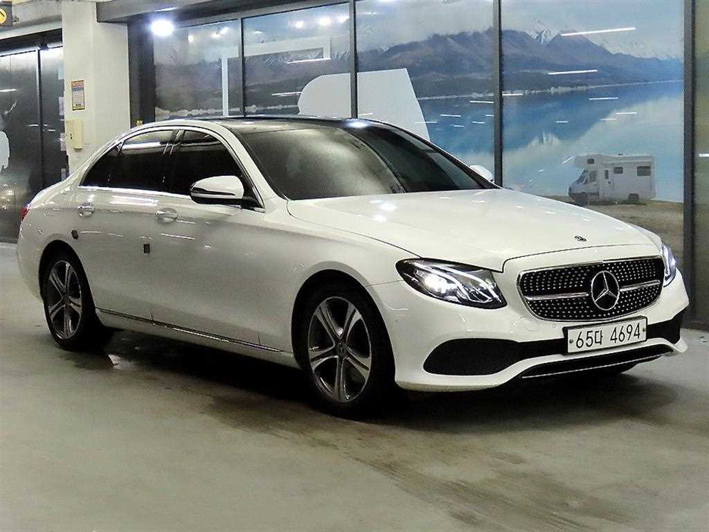 Mercedes Benz E class - Vista 2