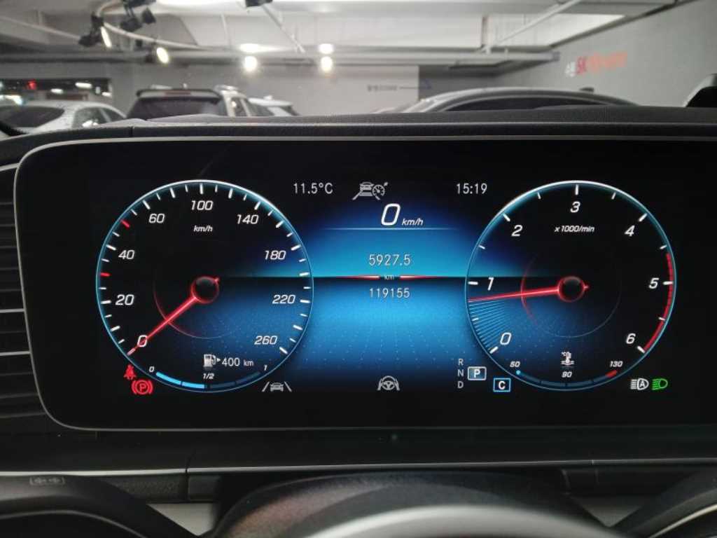 Mercedes Benz GLE Class - Vista 9