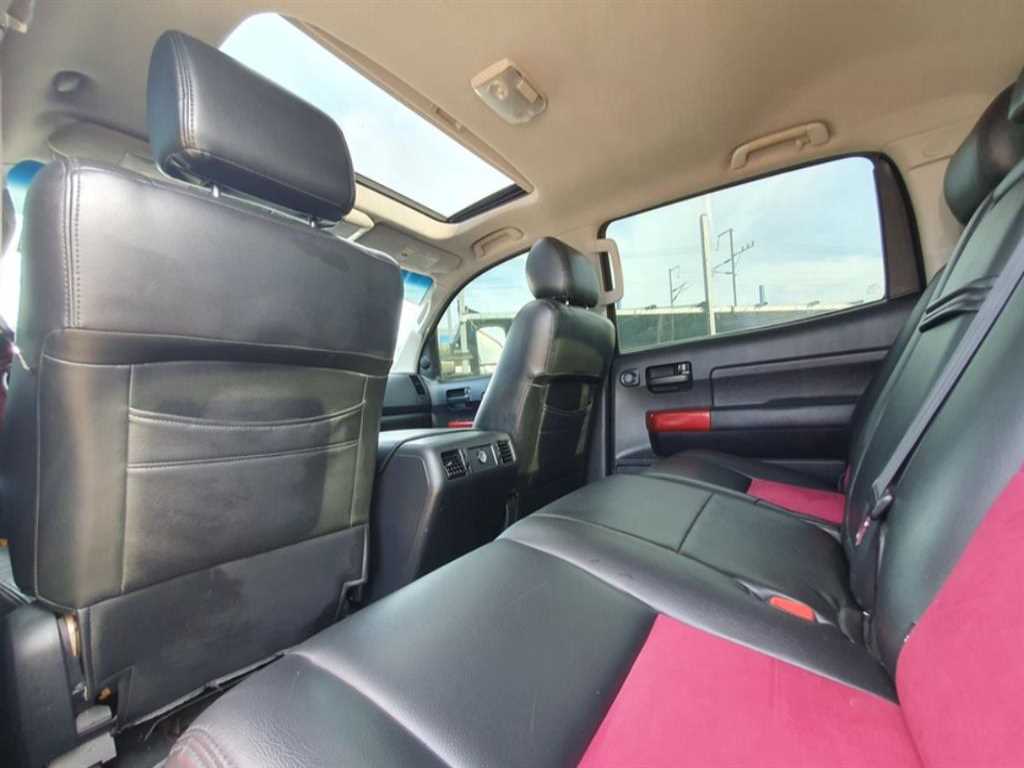 Toyota Tundra - Vista 7