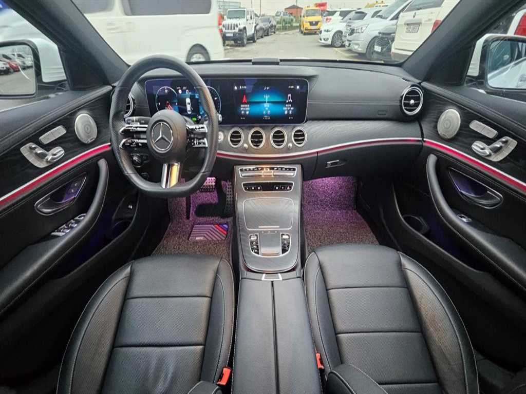 Mercedes Benz E class - Vista 11