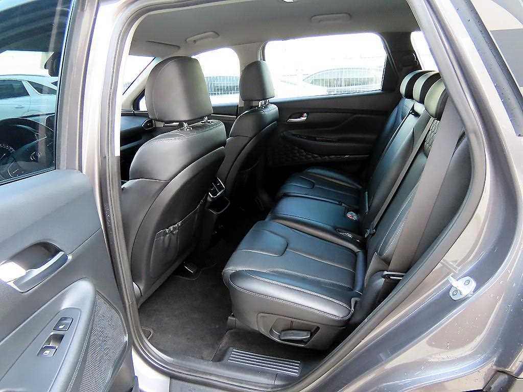 HYUNDAI Santa Fe - Vista 6