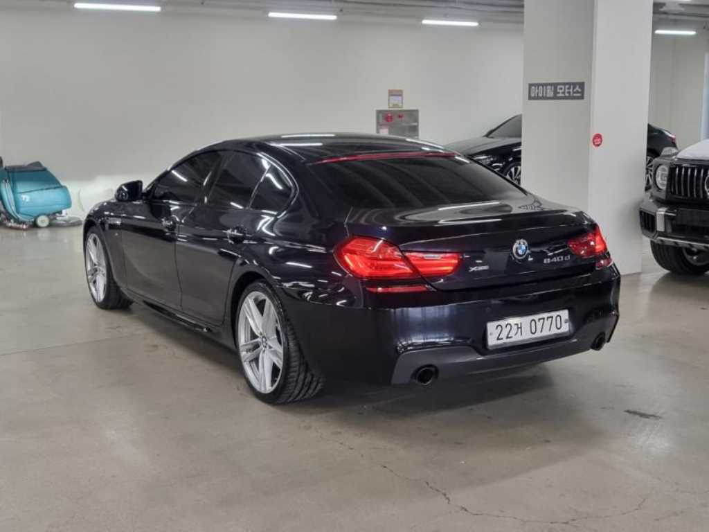 BMW 6 series - Vista 3