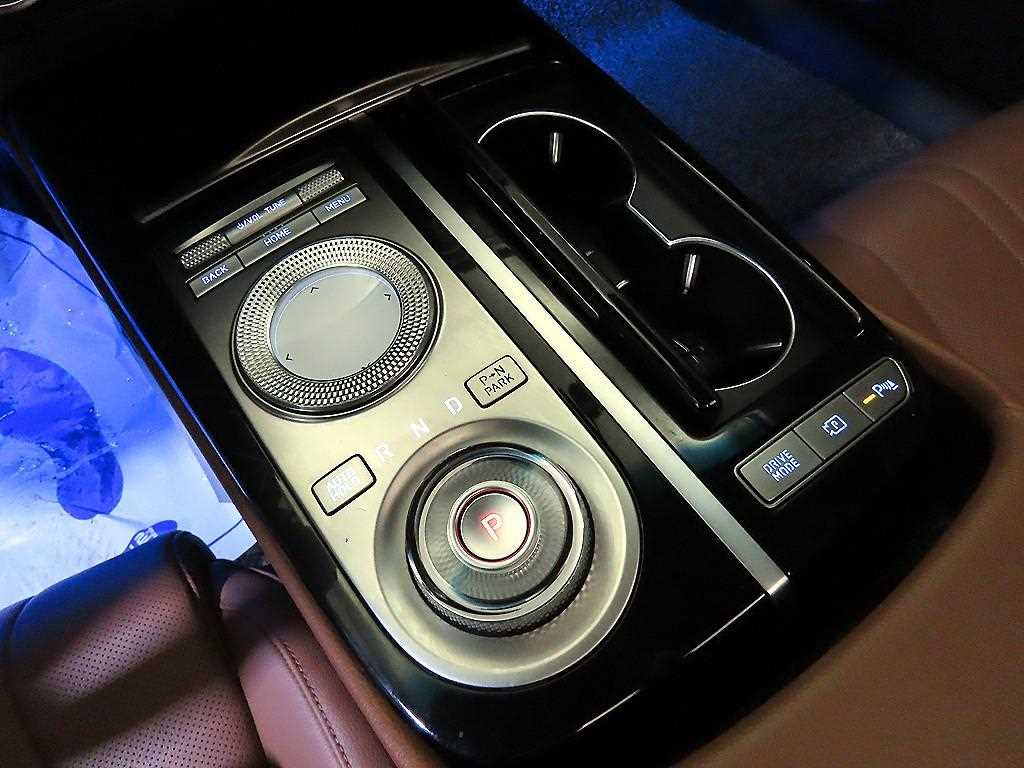 Genesis G80 - Vista 12