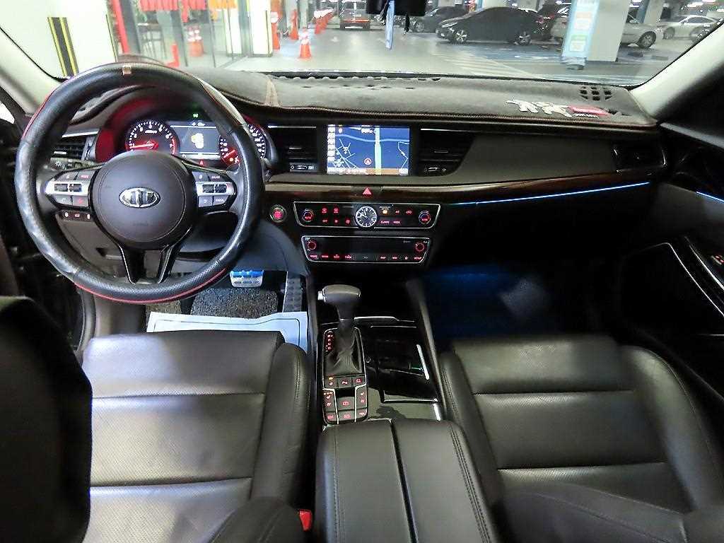 KIA K7 - Vista 10