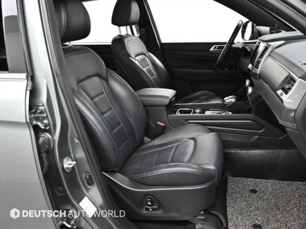 Ssangyong Rexton - Vista 10