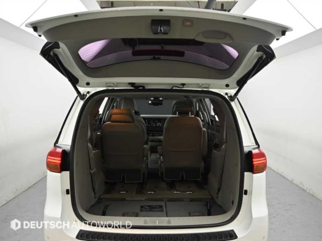 KIA Carnival 2018 Blanco - Importación desde Corea - HF Imports Iquique - Foto 19