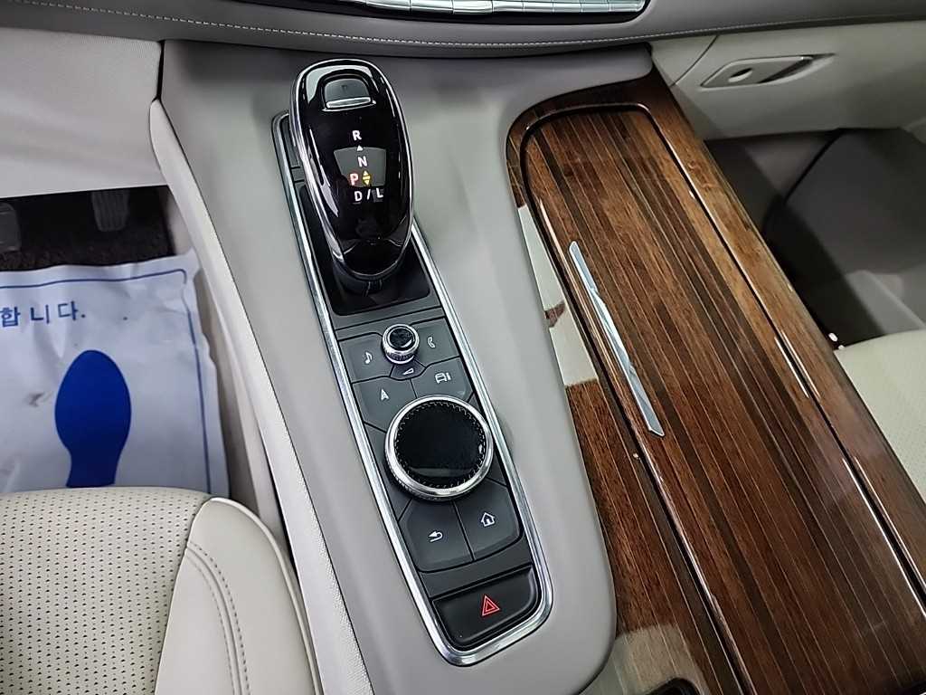 Cadillac Escalade - Vista 8