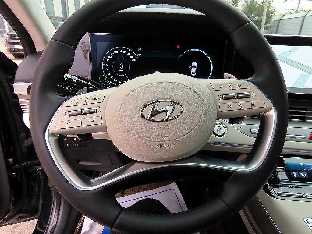 HYUNDAI Grandeur - Vista 8