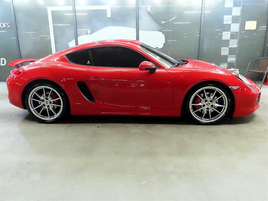 Porsche Cayman - Vista 3