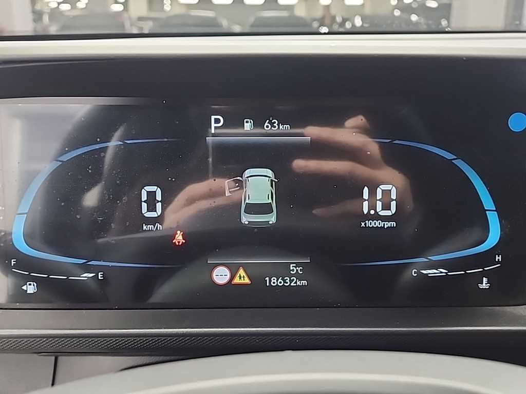 HYUNDAI Casper - Vista 6