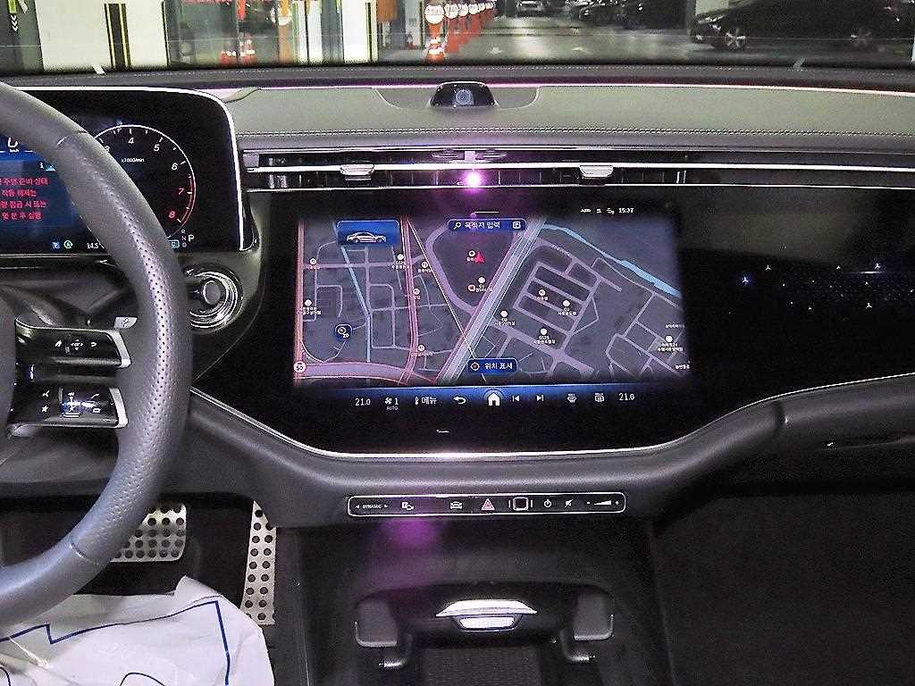 Mercedes Benz E class - Vista 11