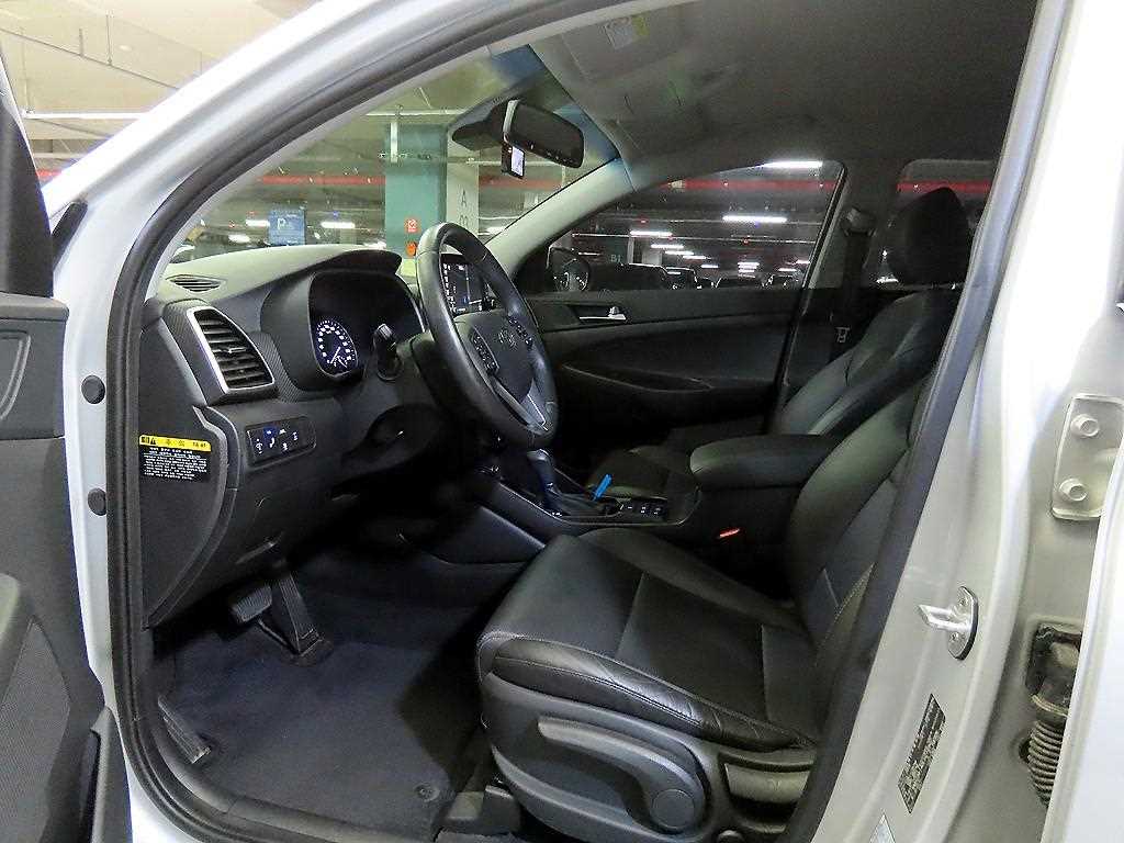 HYUNDAI Tucson - Vista 6