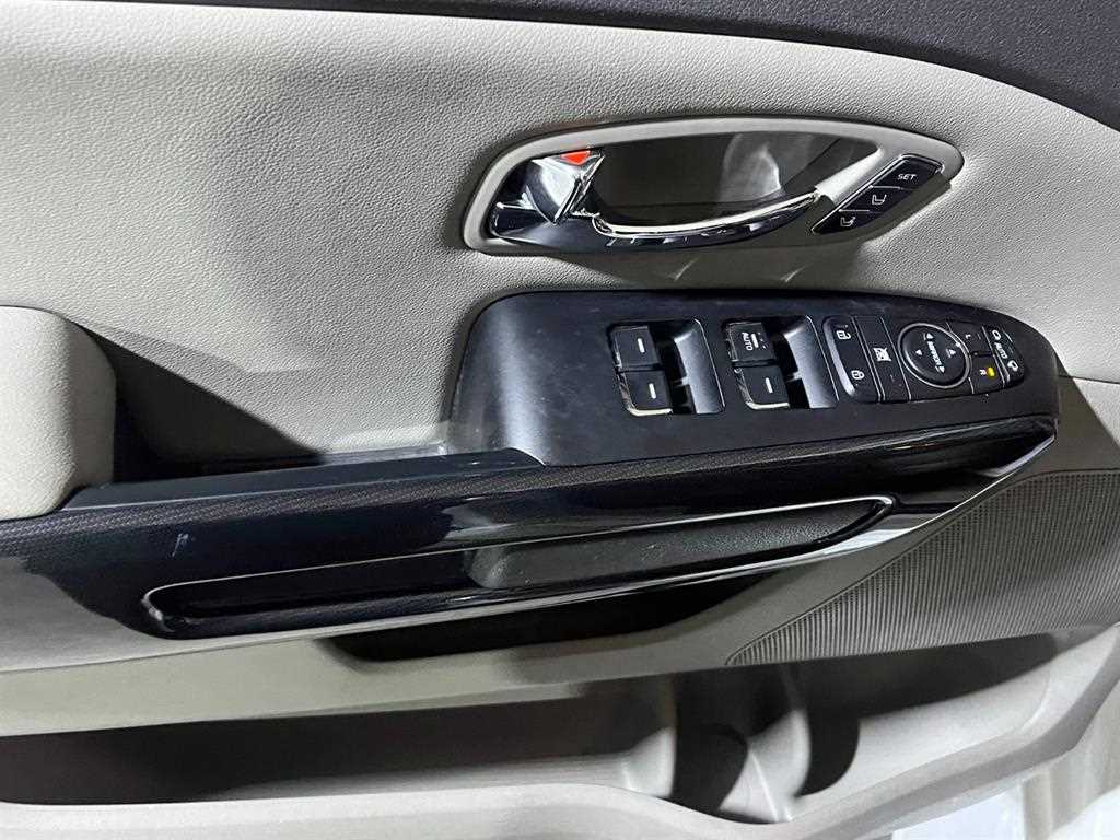 KIA Carnival 2016 Blanco - Importación desde Corea - HF Imports Iquique - Foto 16