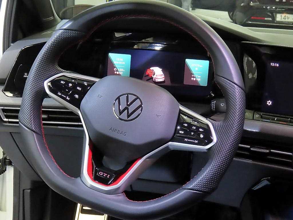 Volkswagen Golf - Vista 8