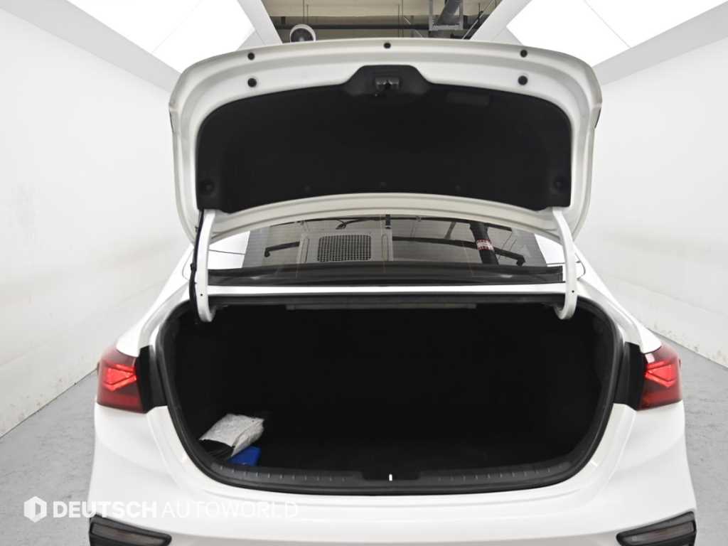 KIA K3 2021 Blanco - Importación desde Corea - HF Imports Iquique - Foto 19