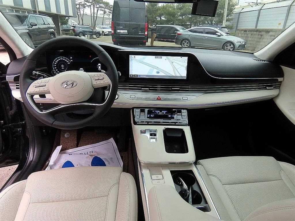 HYUNDAI Grandeur - Vista 7