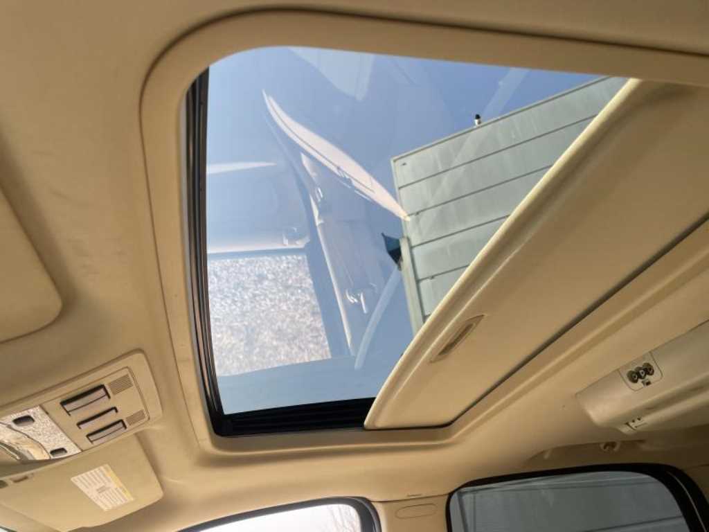 Cadillac Escalade 2007 Blanco - Importación desde Corea - HF Imports Iquique - Foto 13