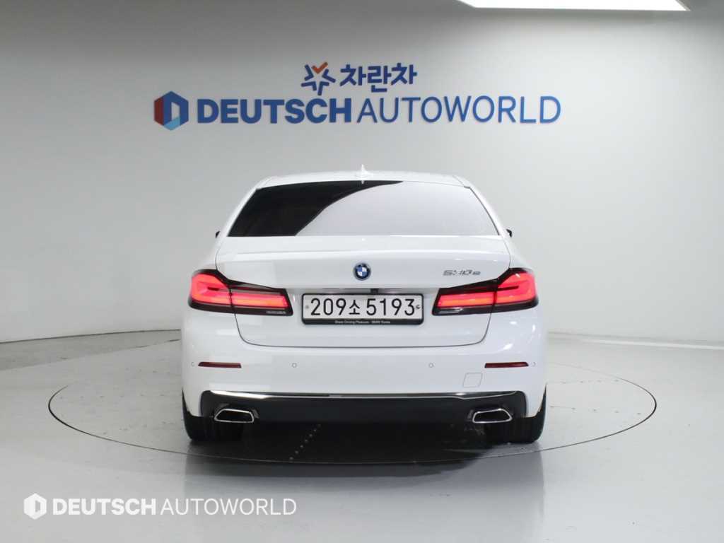 BMW 5 Series - Vista 4