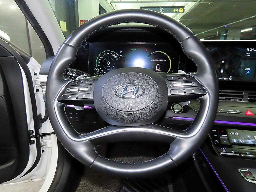 HYUNDAI Grandeur - Vista 8