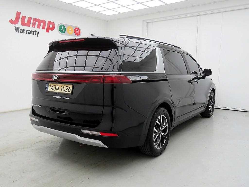 KIA Carnival - Vista 4