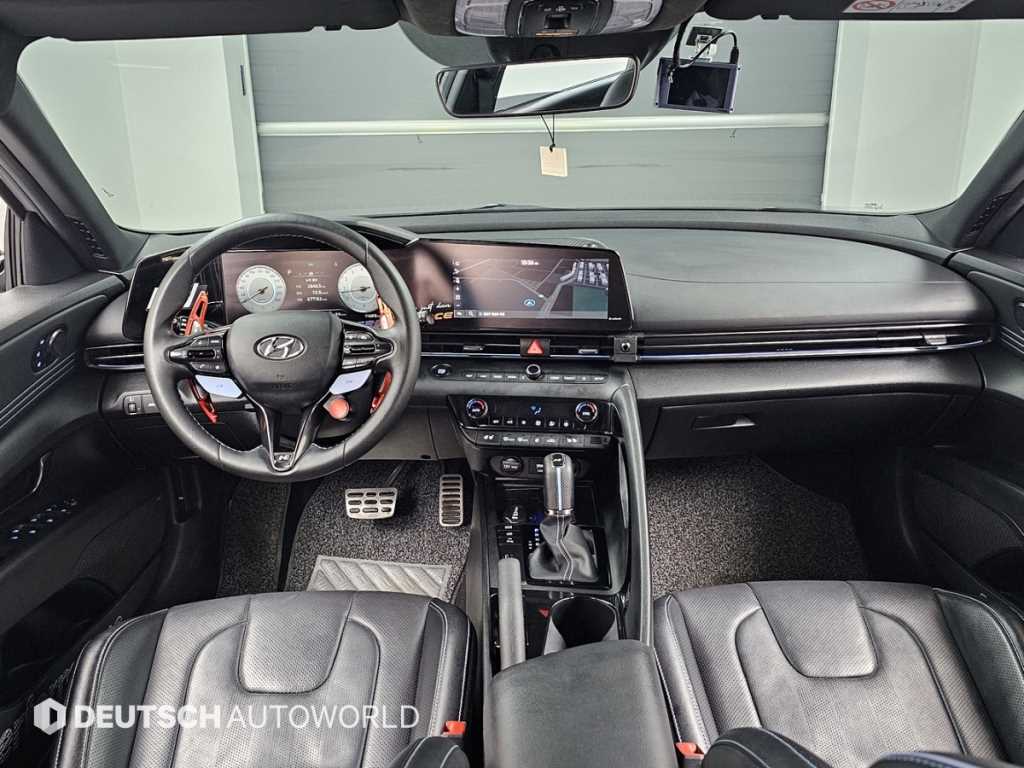 HYUNDAI Avante - Vista 7